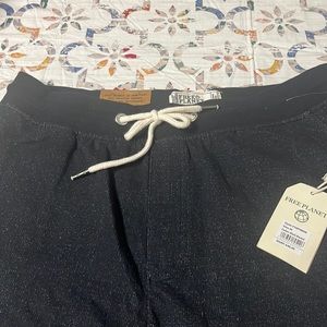 New with tags size medium black marked Free Planet Mens shorts